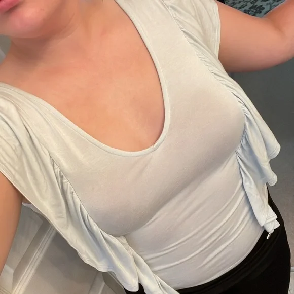 Willow & Clay Light Blue Ruffle Blouse size XS - Picture 3 of 7